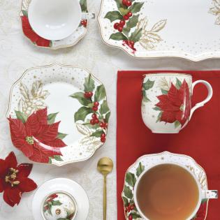 Easy Life Poinsettia and Berries Kubek świąteczny 350ml Gwiazda Betlejemska