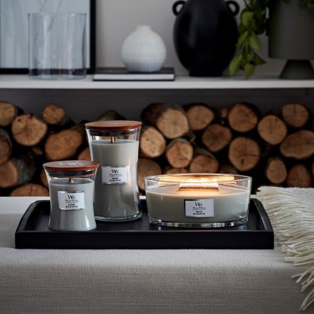 Woodwick Fireside świeca zapachowa średnia z drewnianym knotem