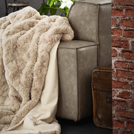 Koc futrzany Bugatti 3953-300 beżowy 150x200