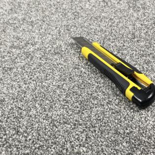 Wykładzina dywanowa Dragon Termo 33631 szara