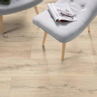 Panele Egger Classic dąb Melba beżowy EPL189 AC4 8mm