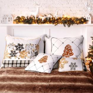 Poszewka świąteczna Joy 02 z motywem piernikowej choinki