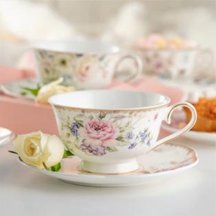 Villa Italia Kate Filiżanka ze spodkiem do herbaty 200ml kwiaty