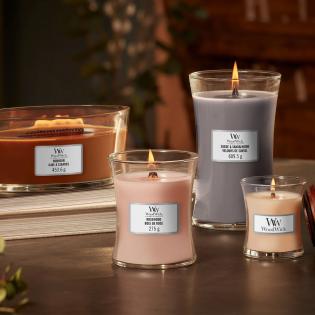 Woodwick Rosewood świeca zapachowa średnia z drewnianym knotem