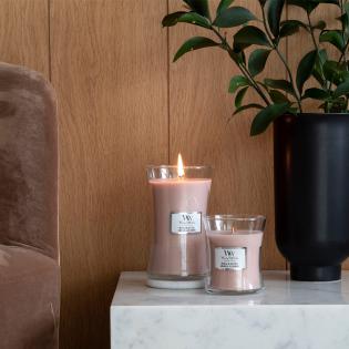 Woodwick Vanilla and Sea Salt świeca zapachowa średnia z drewnianym knotem