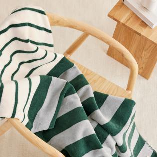 Koc s.Oliver 3522-700 pasy zielone kremowe 150x200