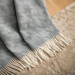 Pled Bugatti z dodatkiem kaszmiru 3140-800 pepitka szara 150x200